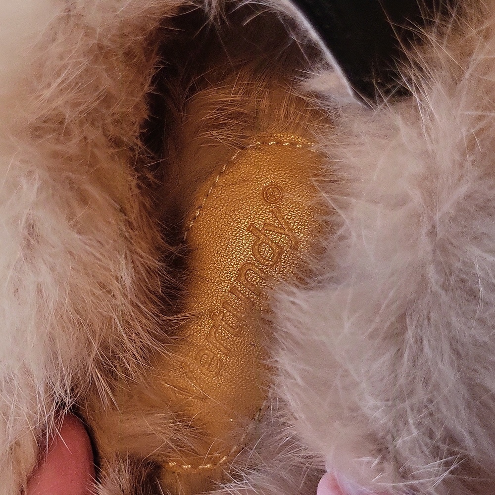 Vertundy Fur Mules 🖤 - Picture 8 of 16